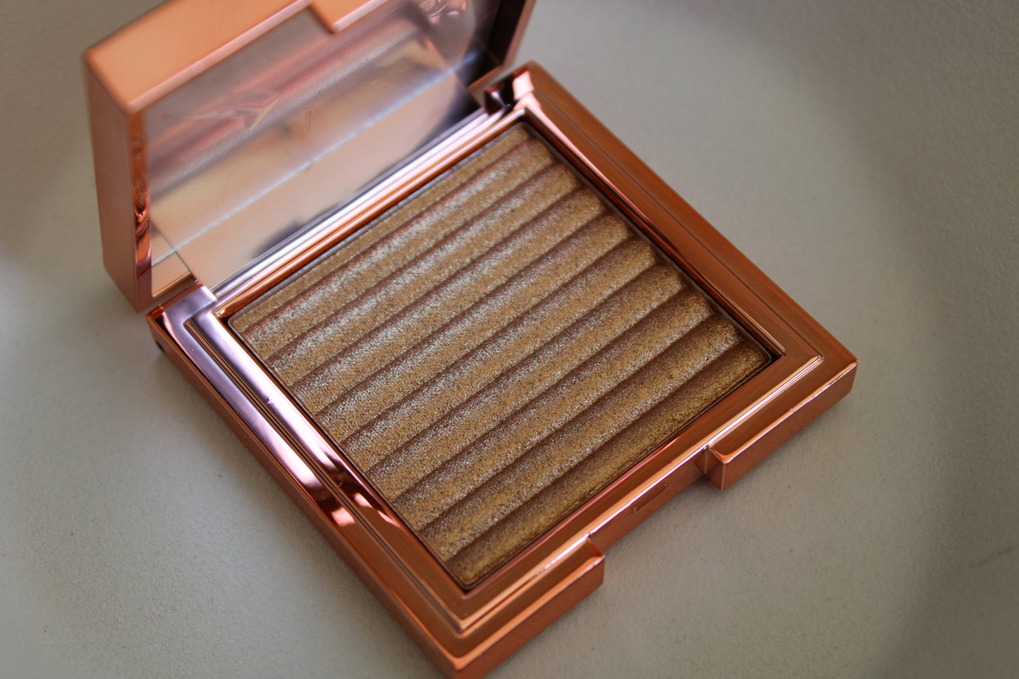 .shine- palette highlighter with mirror