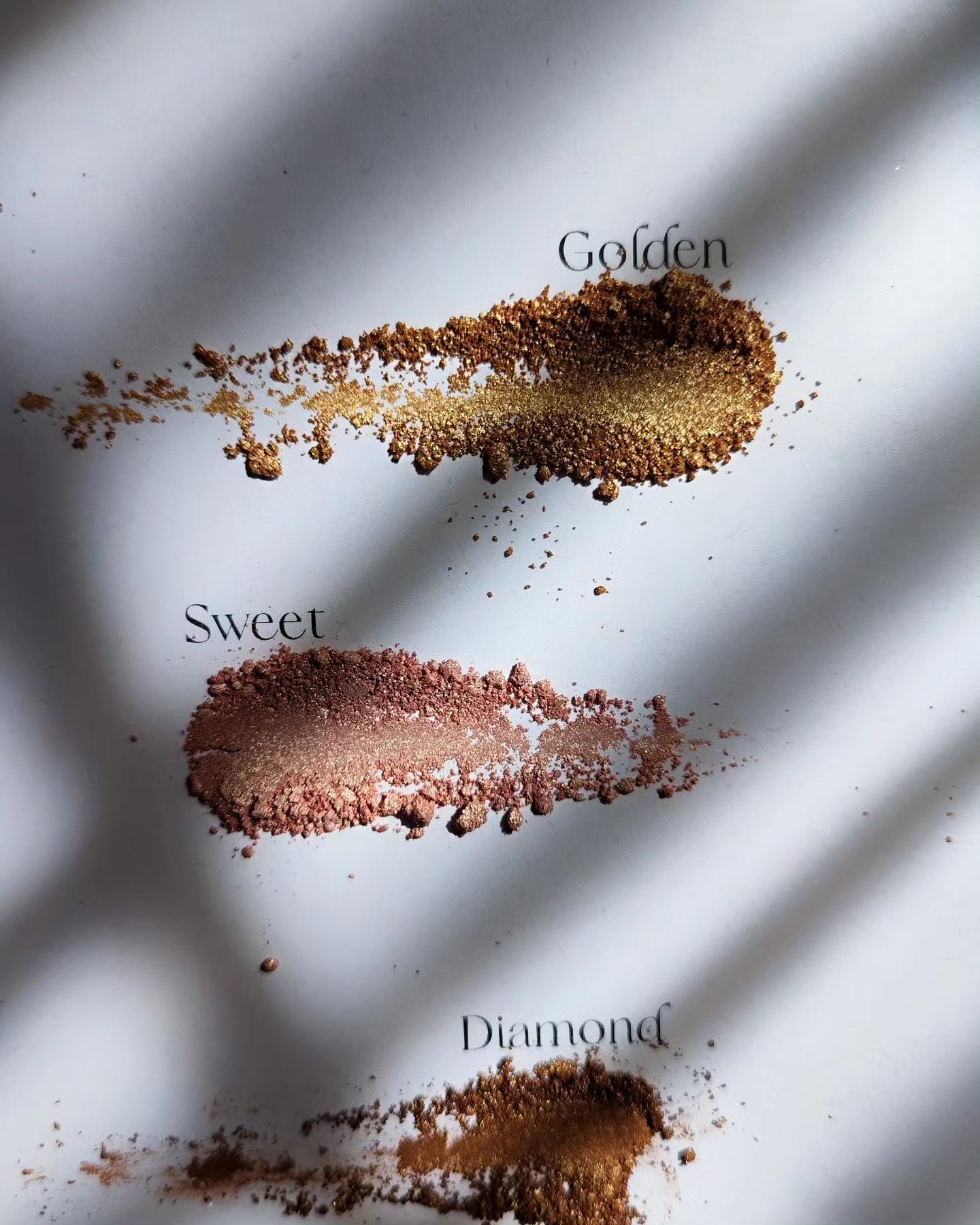 .shine- palette highlighter with mirror